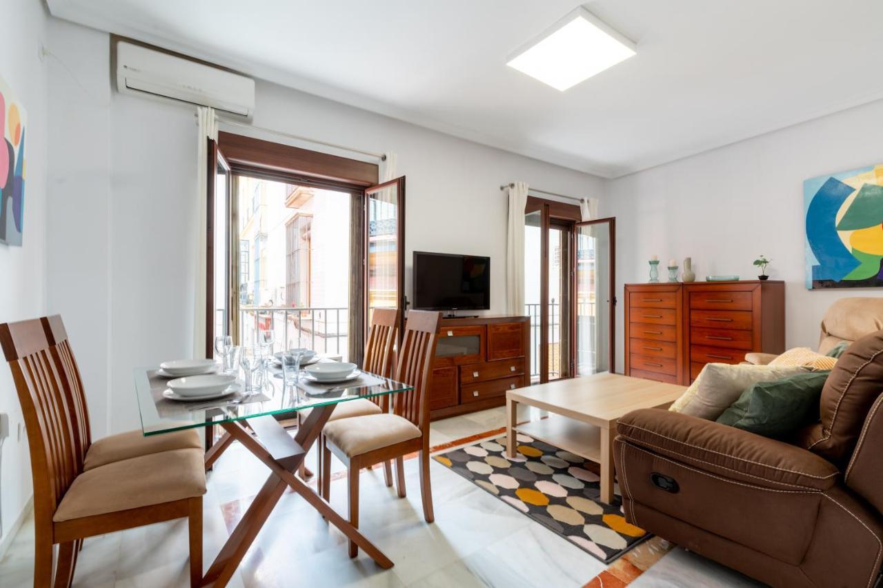 Holi-Rent Cuna Севилья Экстерьер фото