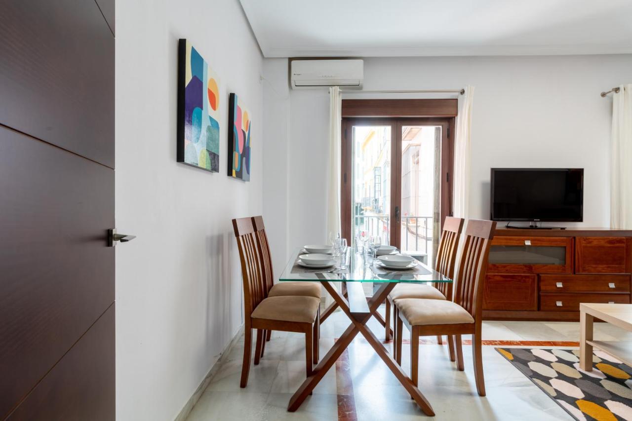 Holi-Rent Cuna Севилья Экстерьер фото